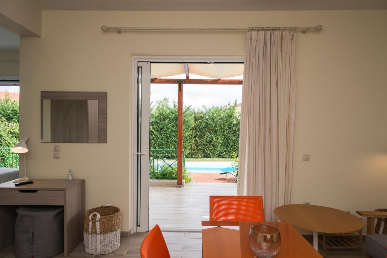 Venus Villa With Private Pool, 2Min To The Beach Finikounta Exteriör bild