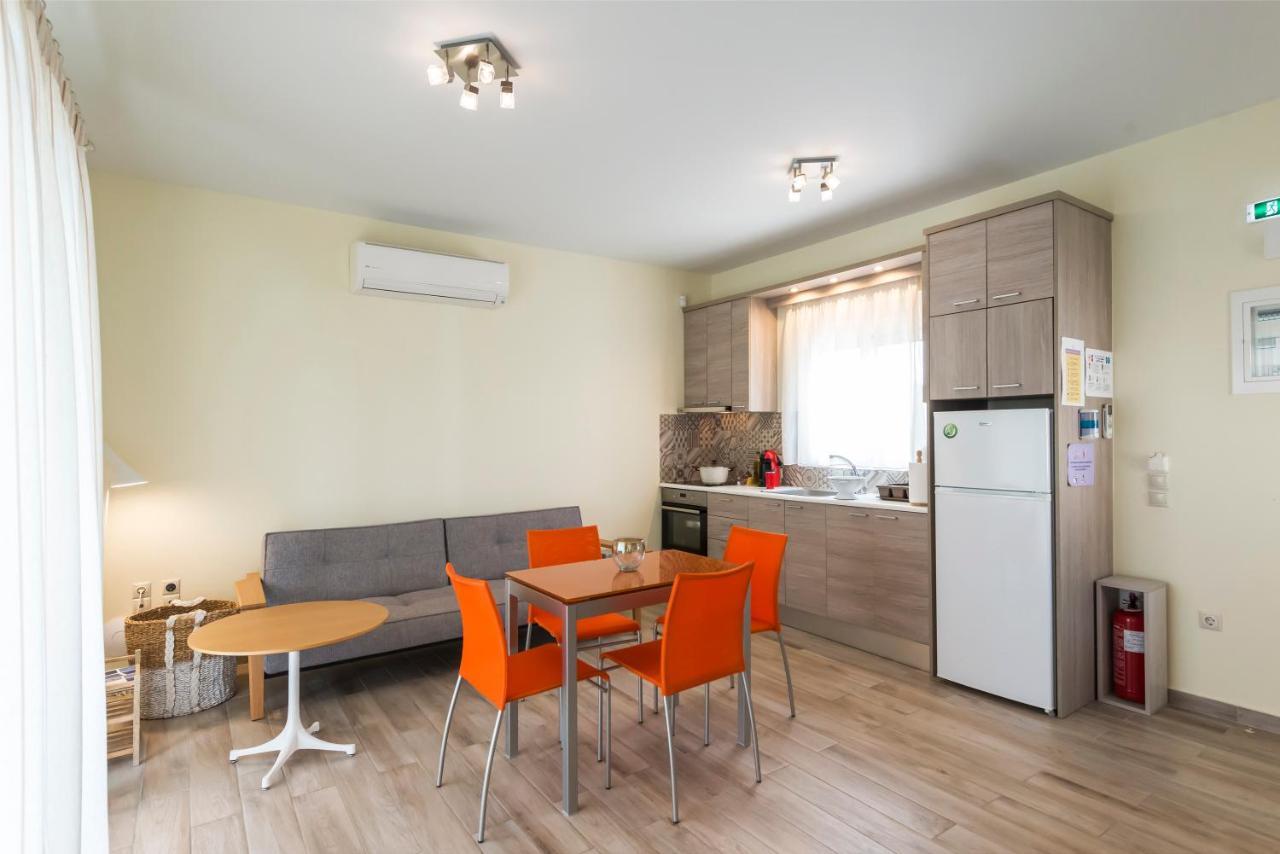 Venus Villa With Private Pool, 2Min To The Beach Finikounta Exteriör bild