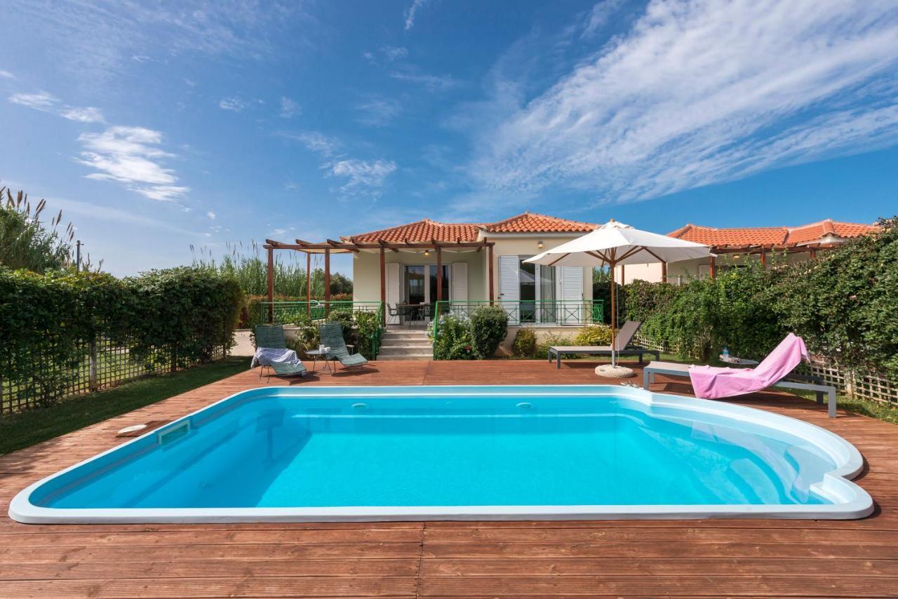 Venus Villa With Private Pool, 2Min To The Beach Finikounta Exteriör bild