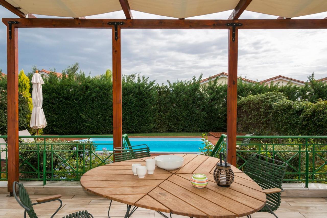 Venus Villa With Private Pool, 2Min To The Beach Finikounta Exteriör bild